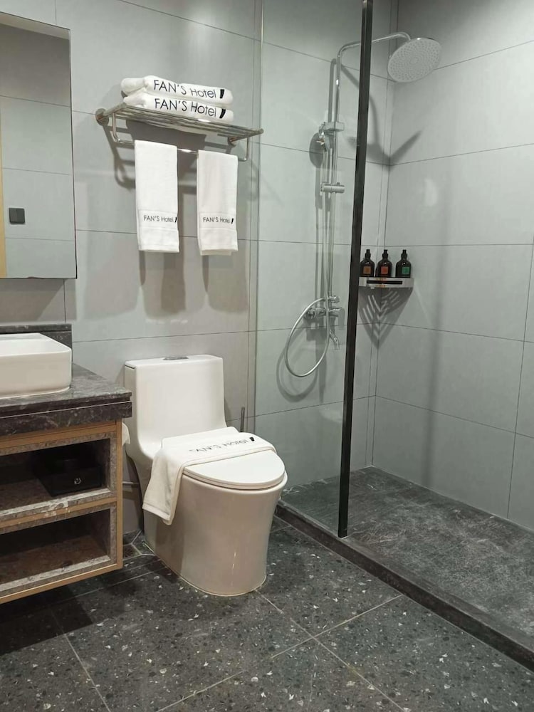 Executive Double Room, 1 Queen Bed, Balcony, City View photo 2