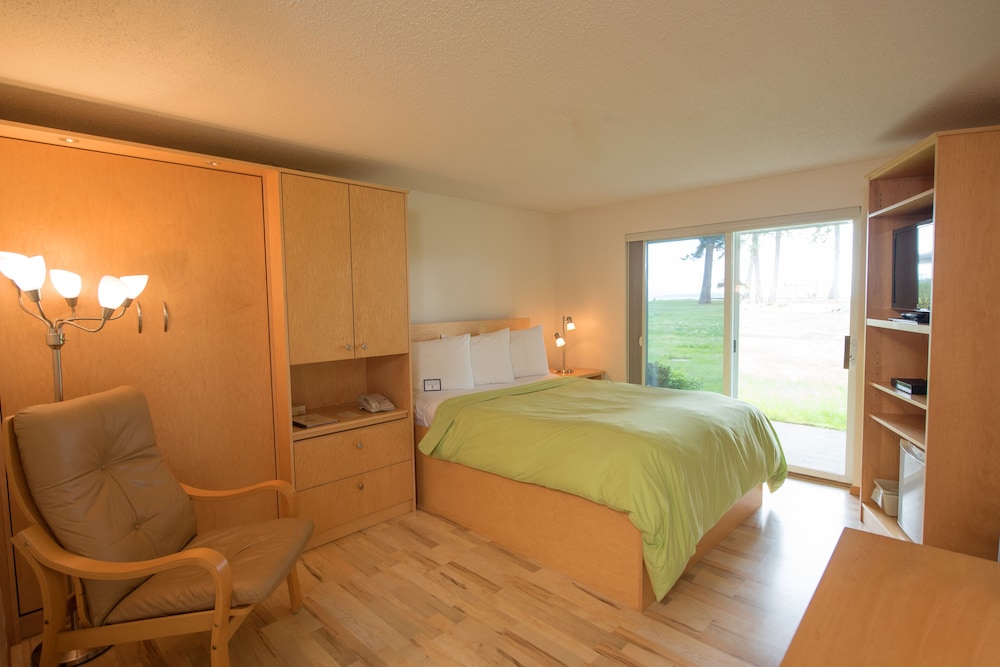 Standard Room, Ocean View photo 1