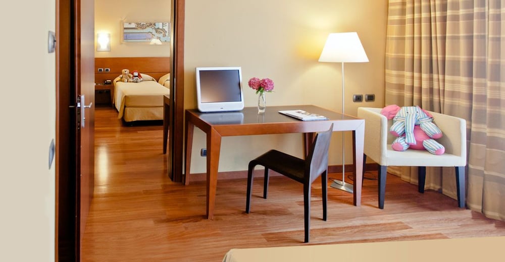 Deluxe Double Room - Photo 1