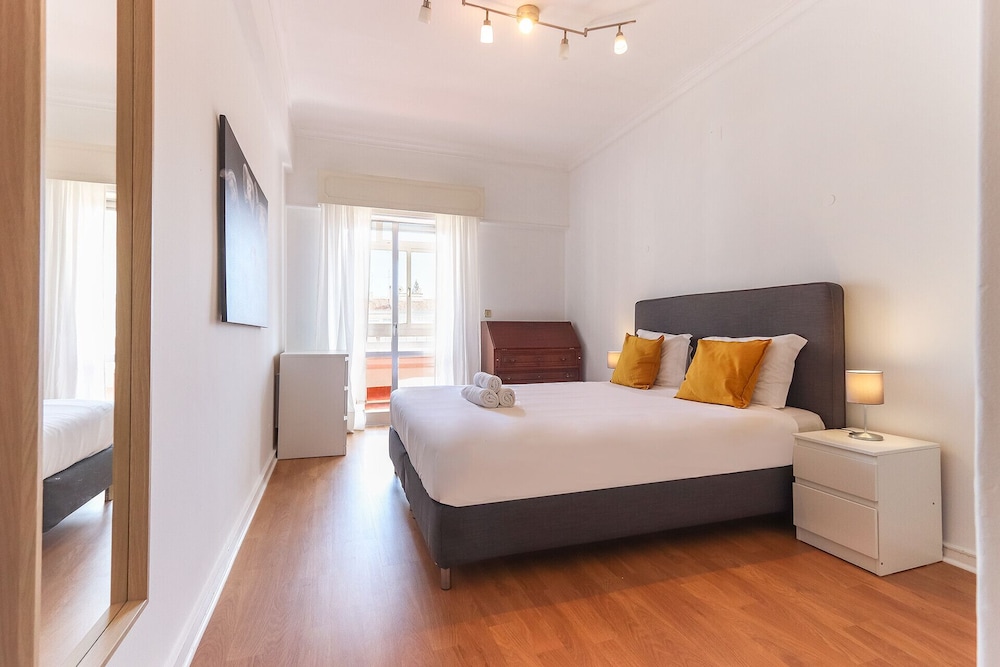Apartment, 3 Bedrooms, Balcony, Garden View photo 1
