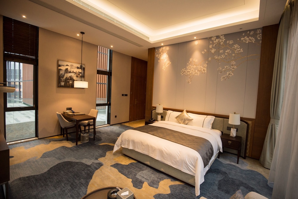 Fairview Queen Room photo 1