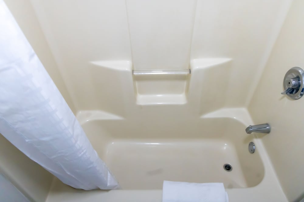 Standard Room, 2 Double Beds, Non Smoking - Photo 5