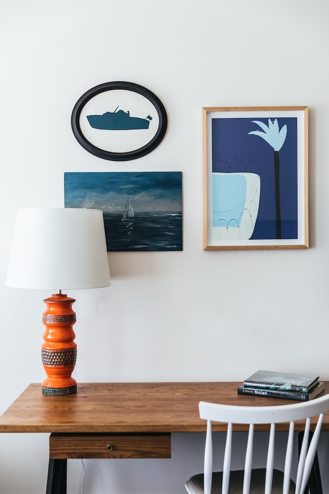 Standard Room (Watsons King Room)