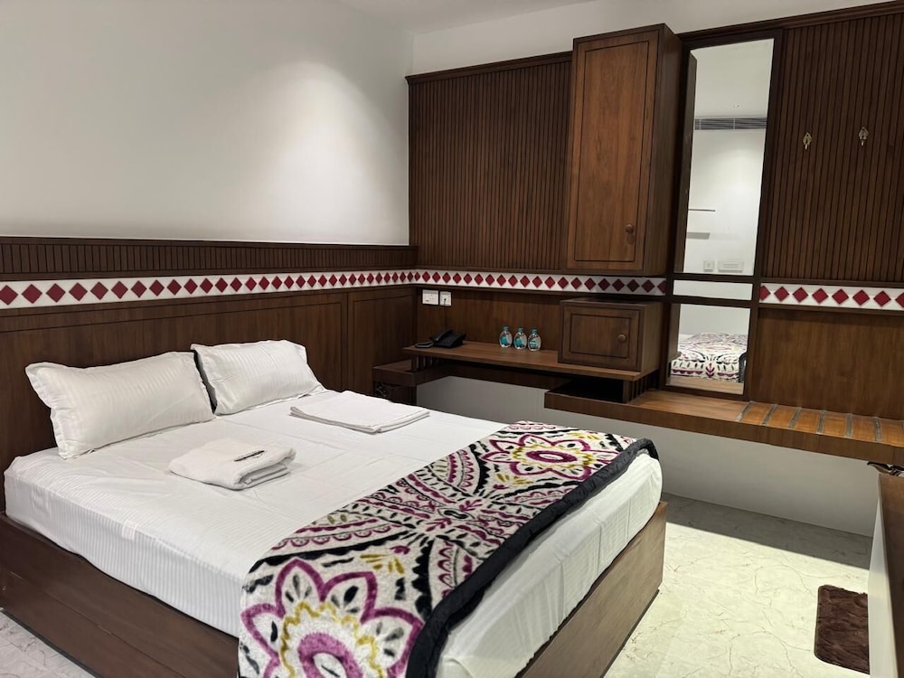 Classic Double Room