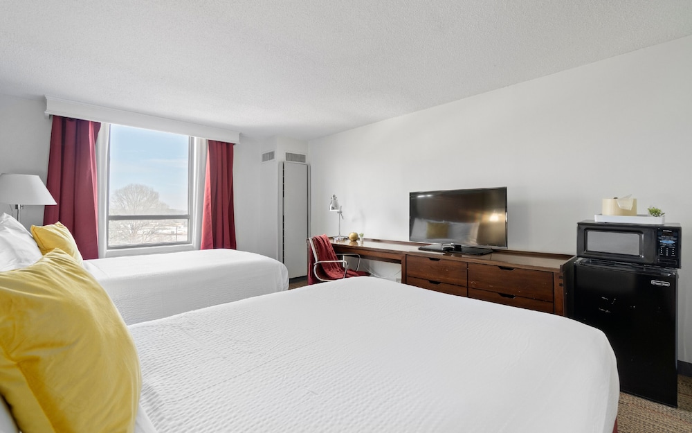 Standard Room, 2 Double Beds - Photo 3
