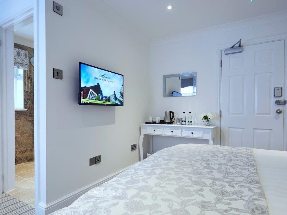 Premium Double or Twin Room, Ensuite photo 3
