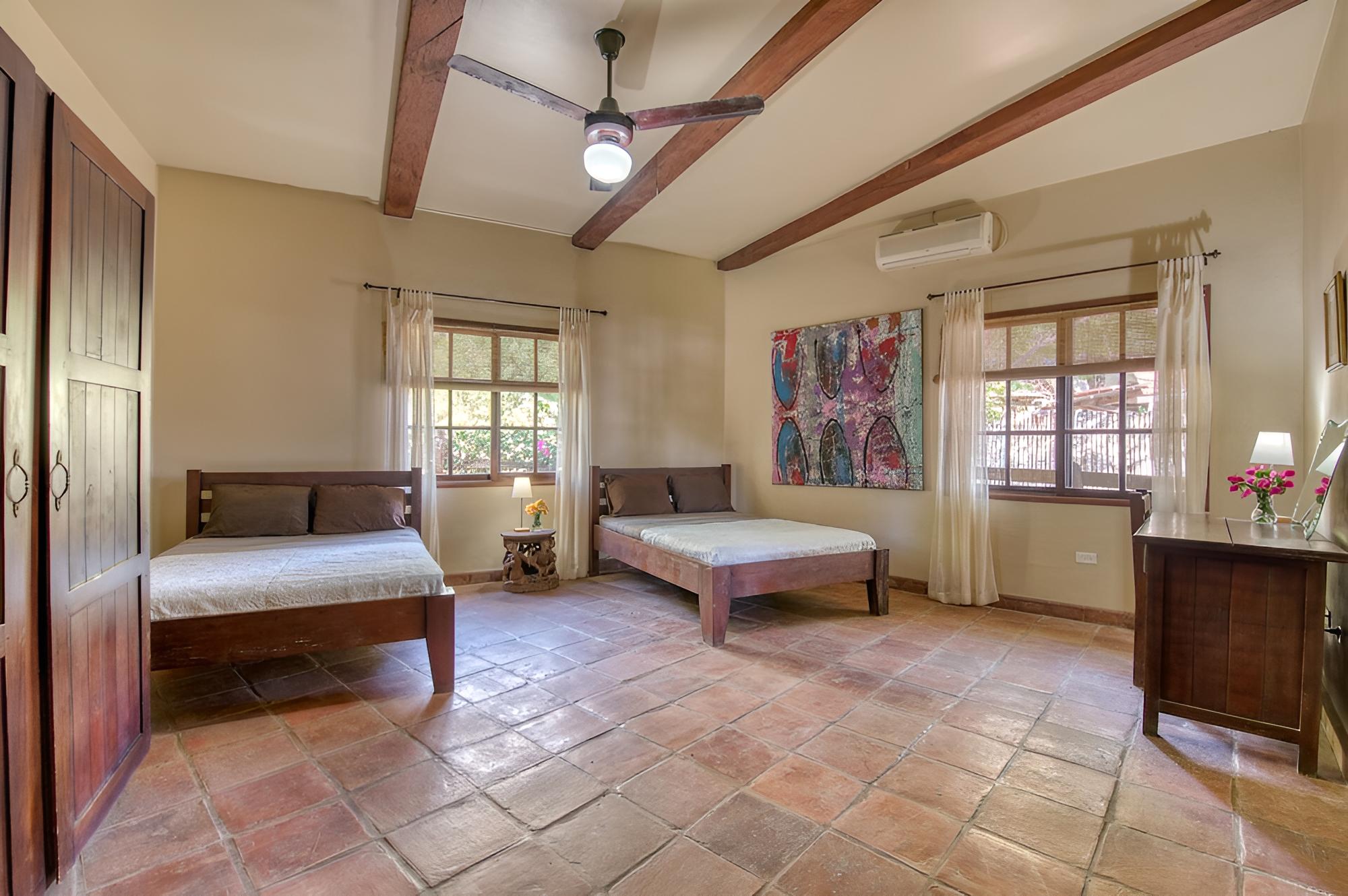 Quadruple Room, 2 Double Beds, Private Bathroom photo 1