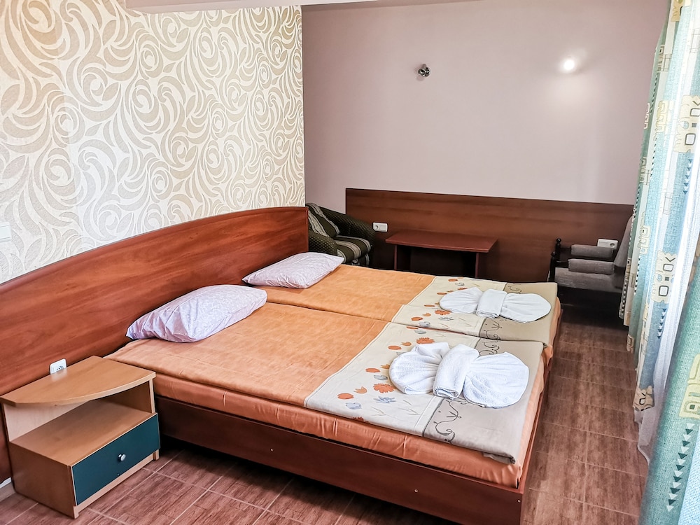 Economy Double Or Twin Room