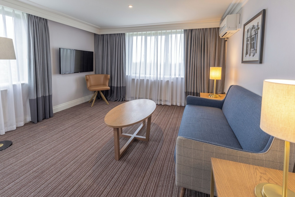 Suite - Photo 3