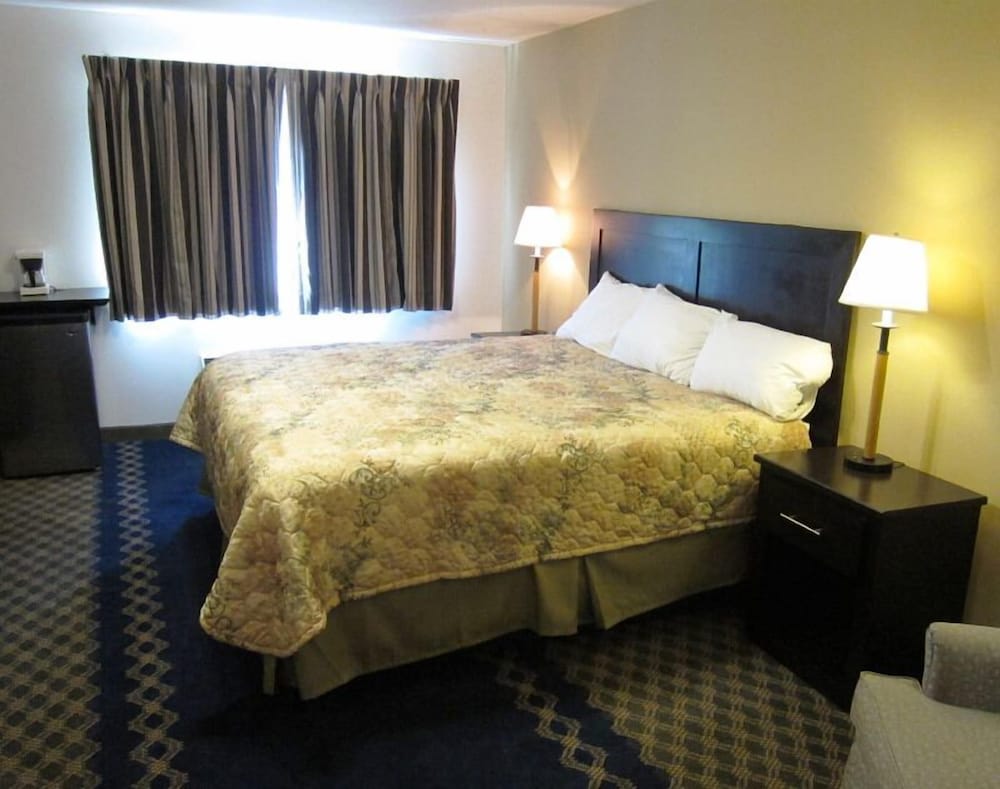Standard Room, 1 King Bed