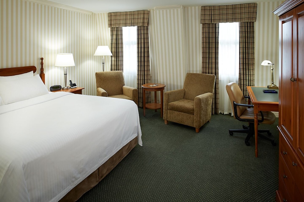Business Room, 1 King Bed - Photo 3