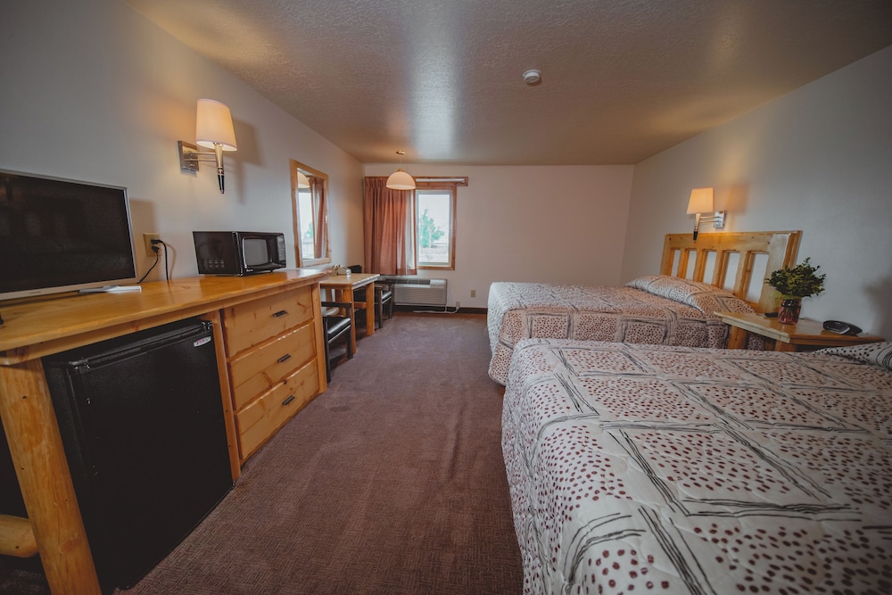 Queen 2 Bed