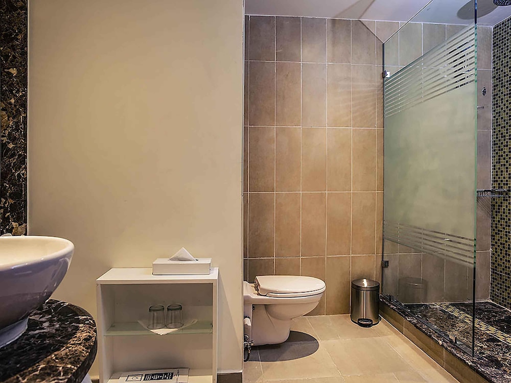 Superior Suite, 1 King Bed (Pool Side)