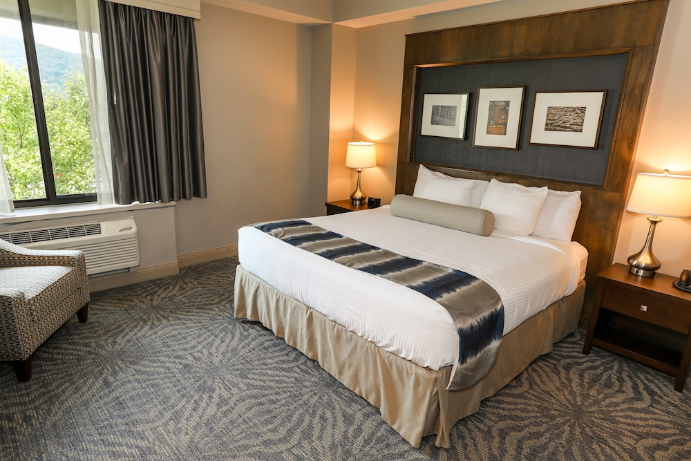 Standard Room, 1 King Bed (Highland) - Photo 1