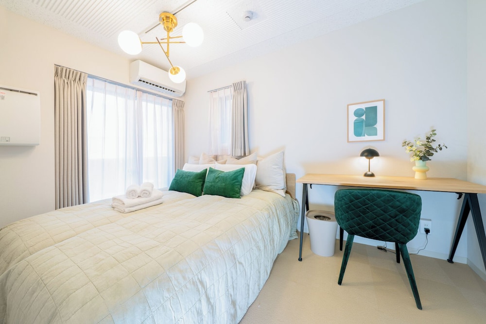 City Apartment, Multiple Beds photo 1