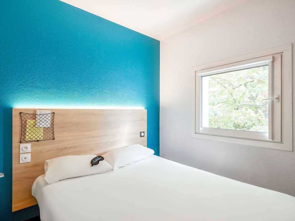 Room, 1 Double Bed, Private Bathroom (Cabrio) photo 2