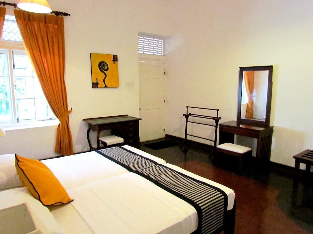 Bungalow, 5 Bedrooms, Non Smoking photo 2