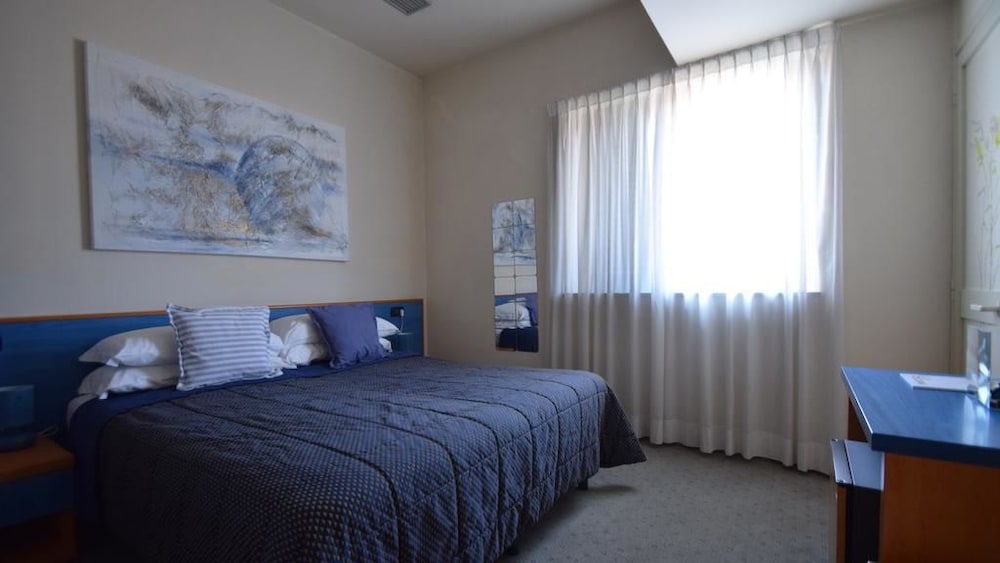 Double Or Twin Room, Terrace photo 2