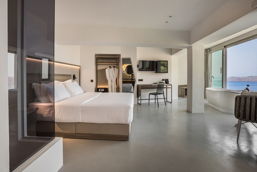 Suite (Experience) - Photo 1