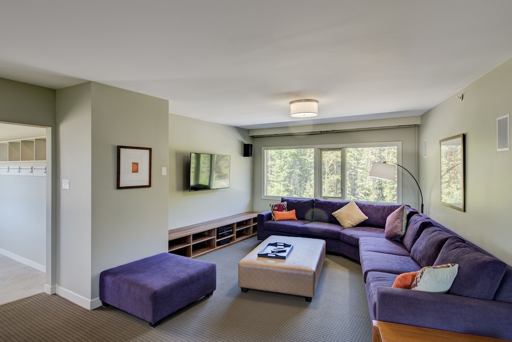 Panoramic Suite - Photo 8
