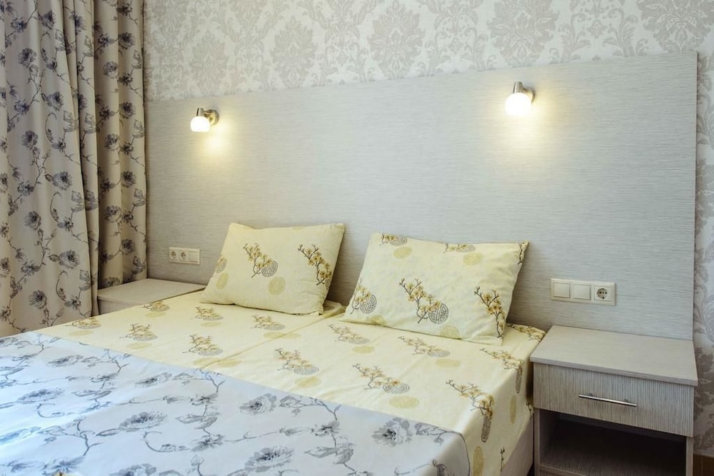 Deluxe Double Room, 1 Bedroom, Balcony photo 2