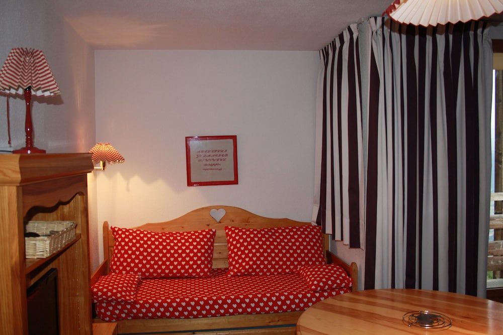 Apartment, Balcony (4) photo 3