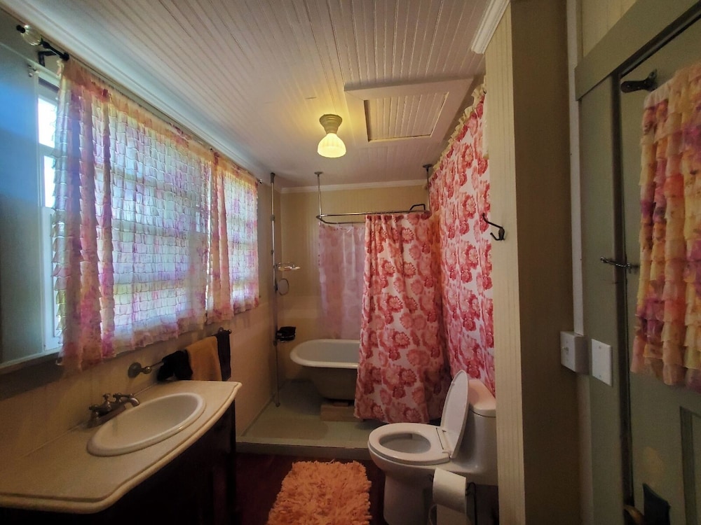 Dillingham ROom