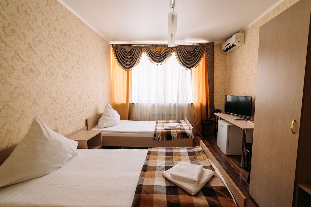 Standard Twin Room photo 2