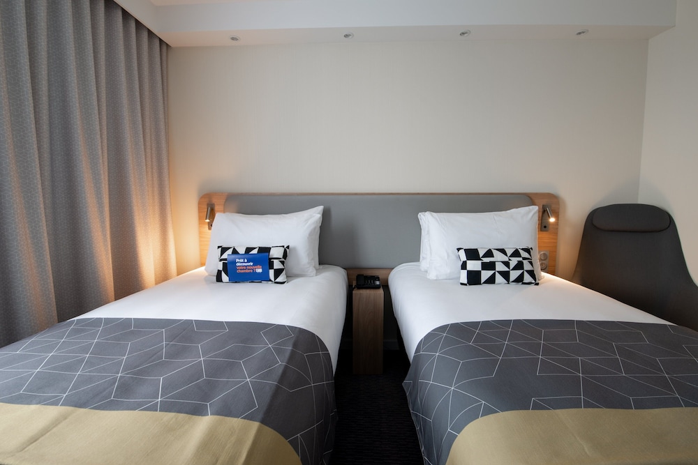 Standard Room, 2 Twin Beds (Free Breakfast) - Photo 1