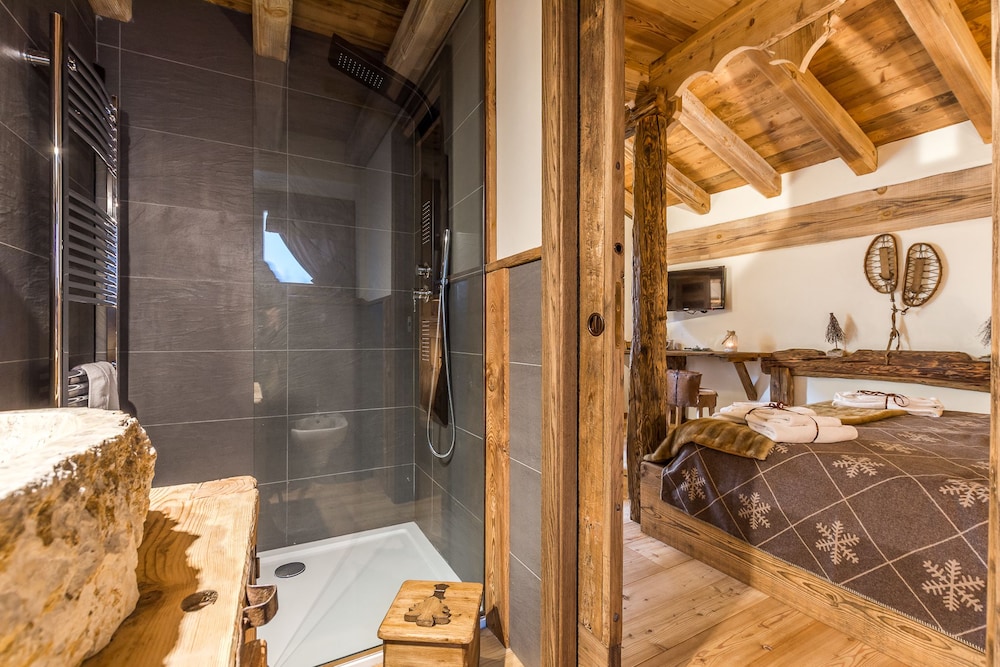 Double Room - Photo 19