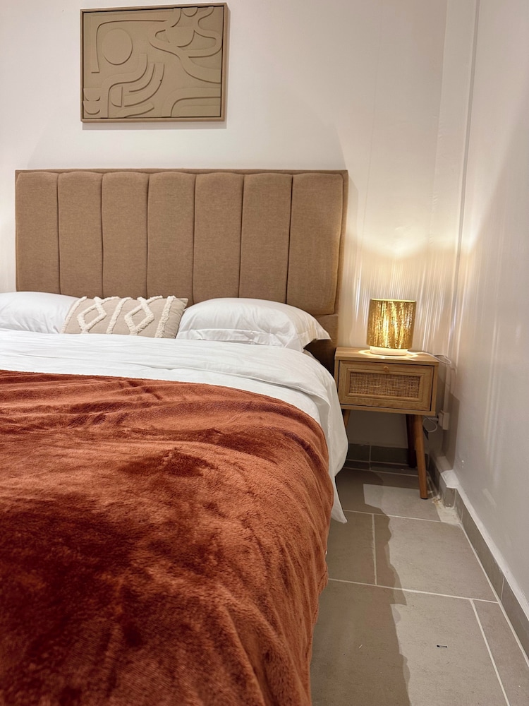 Superior Apartment, 1 Queen Bed with Sofa bed, Non Smoking