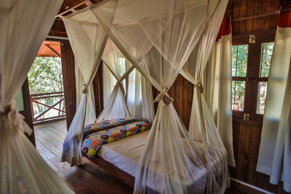 Standard Bungalow, Multiple Beds, Non Smoking, Garden View photo 3