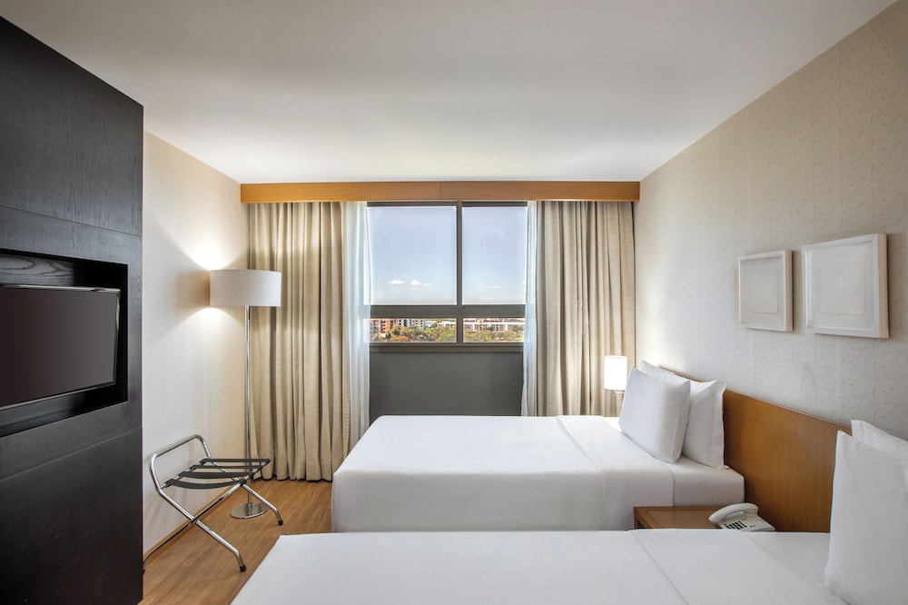 Standard Twin Room - Photo 4