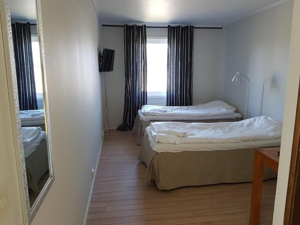 Classic Twin Room, Garden View photo 1