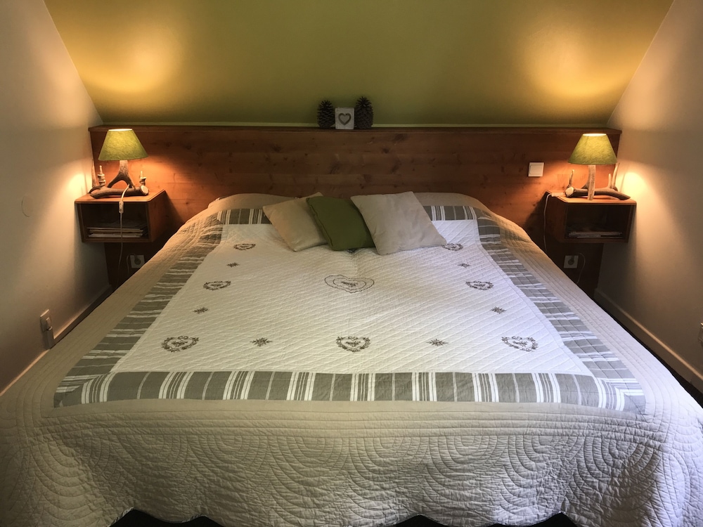 Standard Double Room (Jaune) photo 3