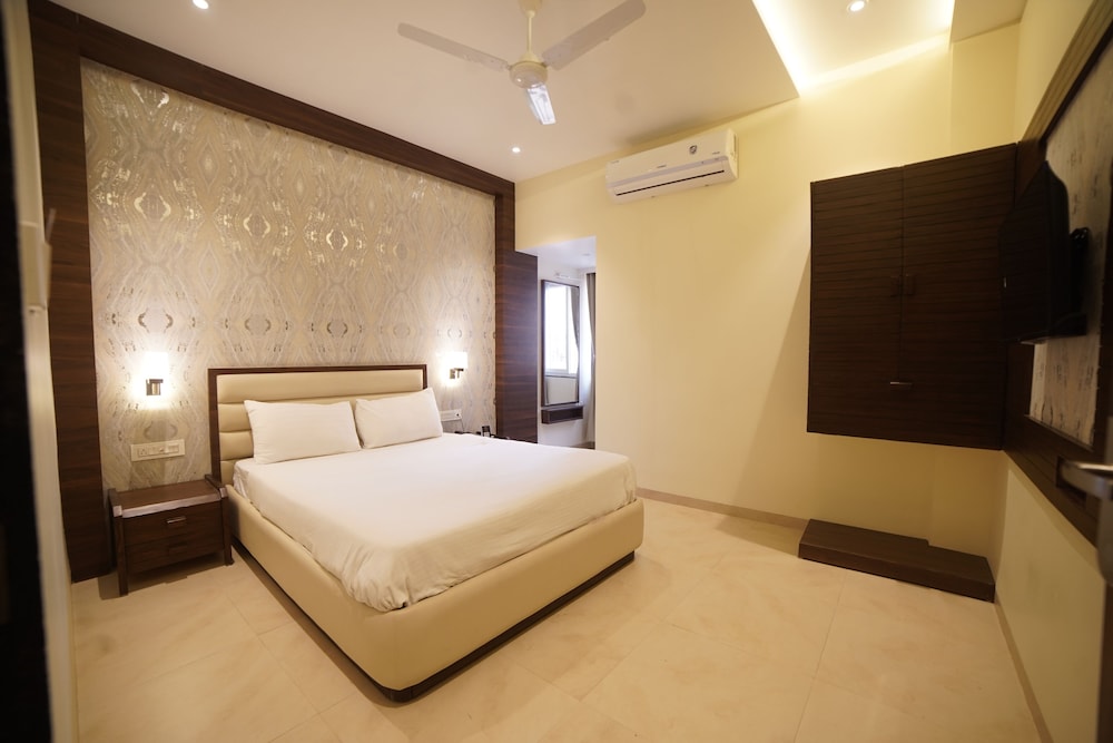 Executive Room photo 1