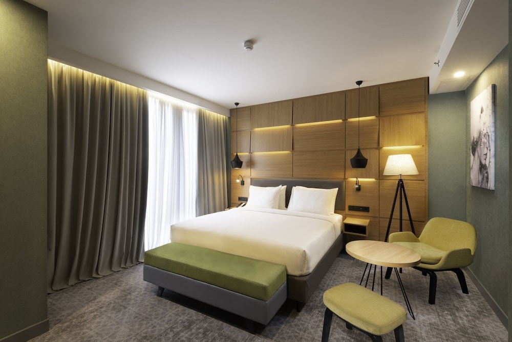 Suite, 1 Bedroom photo 1