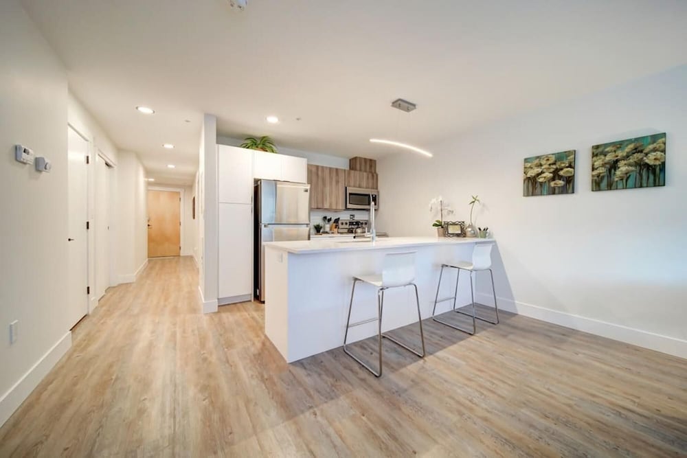 Luxurious Modern 2BR Condo Slps-5 Coffee AC Wifi, Billede 7