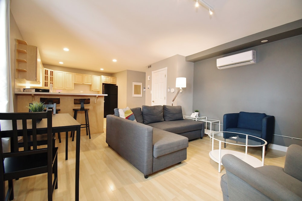 Bower on Lester One Bedroom photo 3