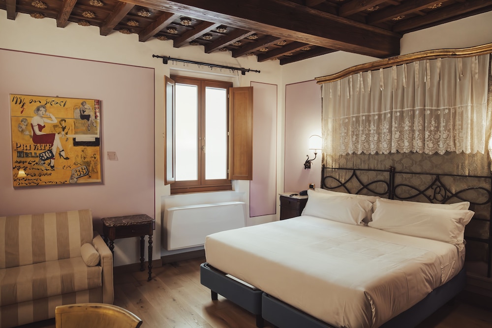 Superior Double Room photo 1