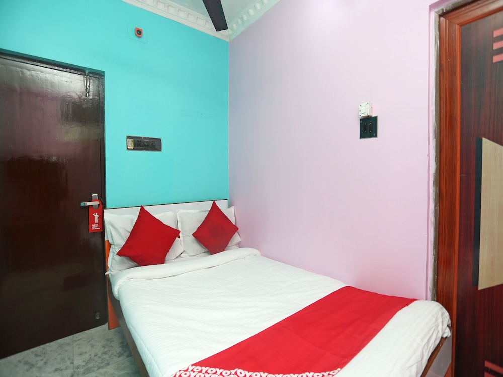 Single Room, 1 Queen Bed photo 1