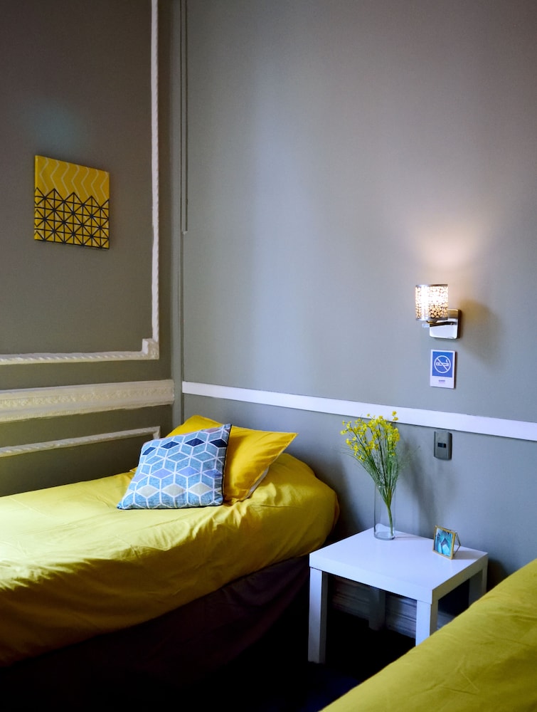 Standard Room - 2 Beds B/C photo 1