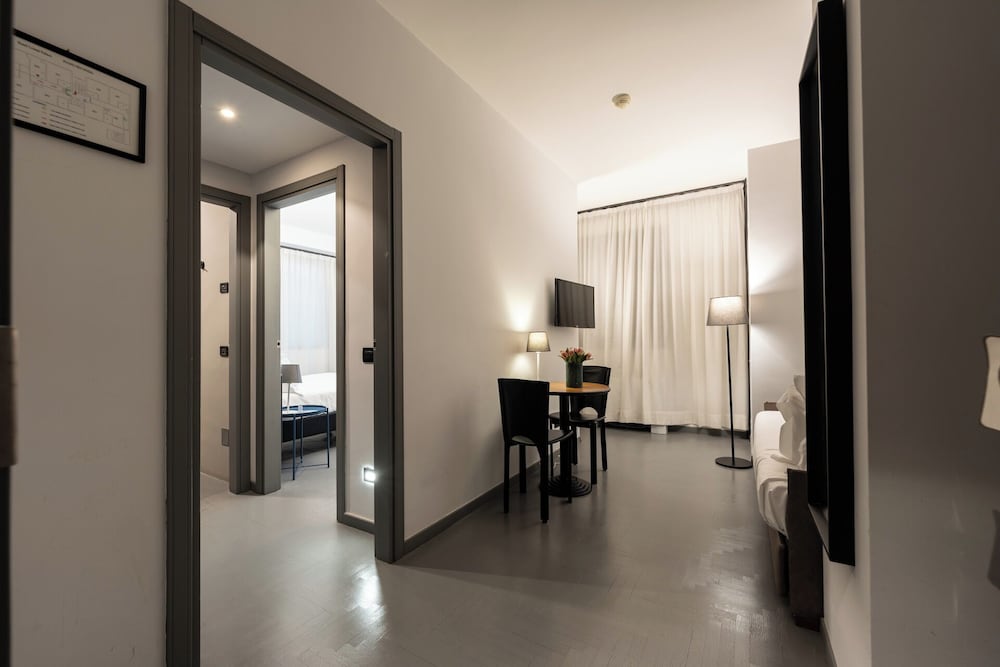 Business Triple Room - Photo 1