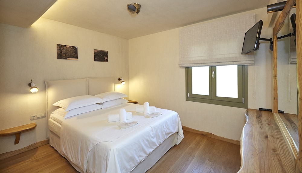 Villa Luxury, 3 camere da letto, vista mare parziale, lato piscina