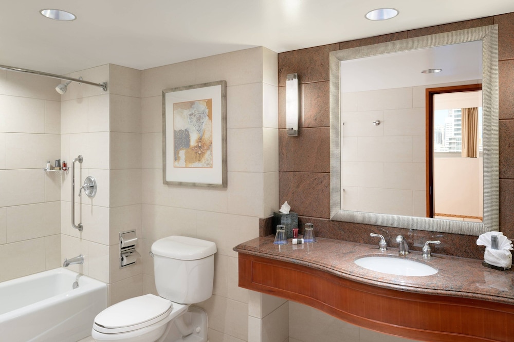 Suite, 1 Bedroom - Photo 6