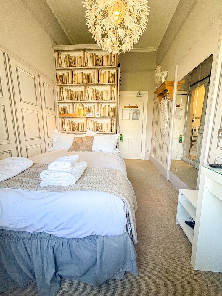 Standard Double Room, Ensuite photo 1
