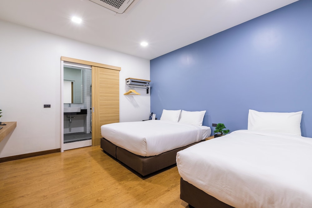 Triple Room, 1 Bedroom - Photo 5