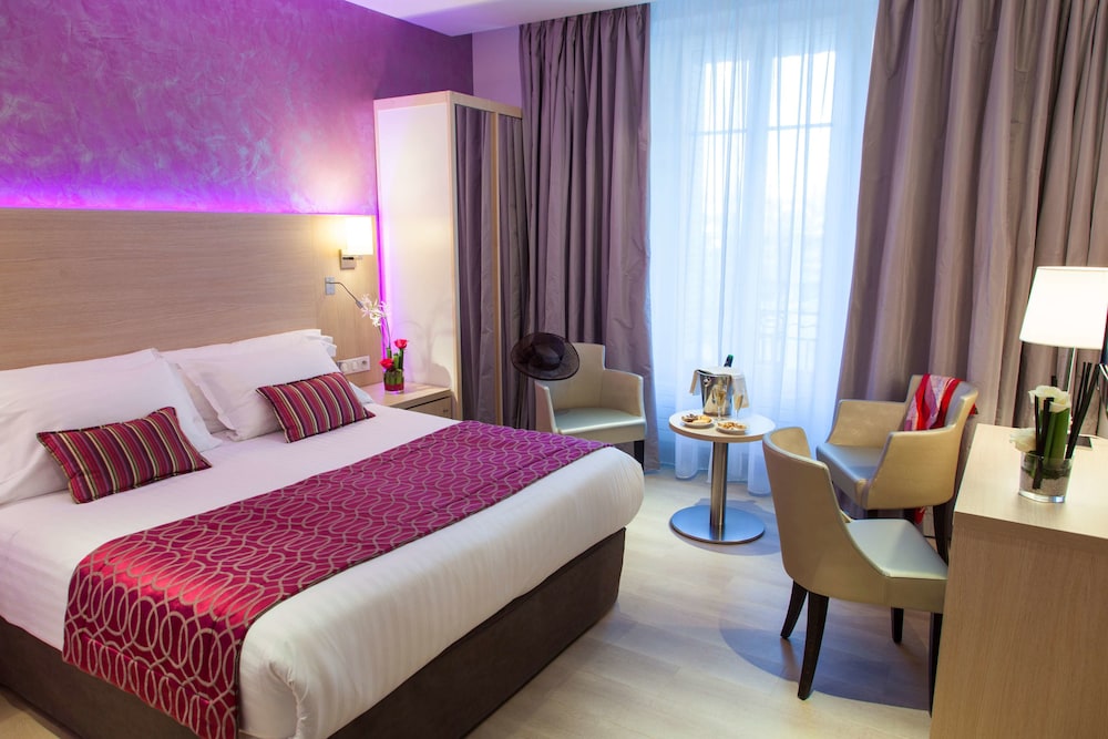 Executive Room, 1 Queen Bed, Non Smoking - Photo 1