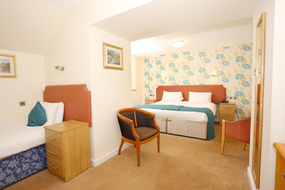 Standard Room, Multiple Beds, Non Smoking, photo 6