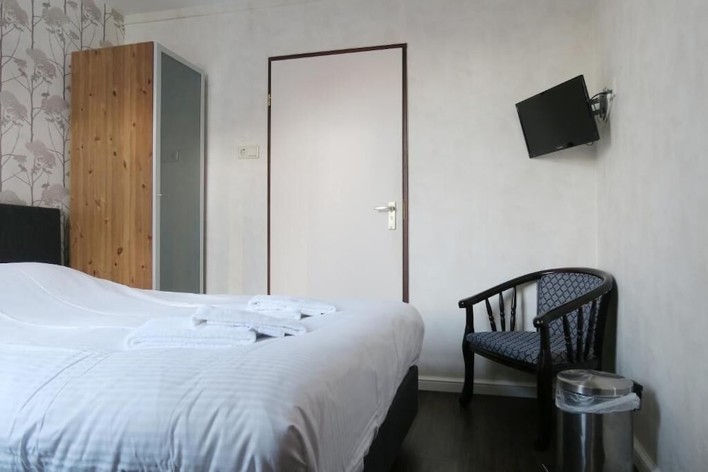 Basic Double Room - Photo 1